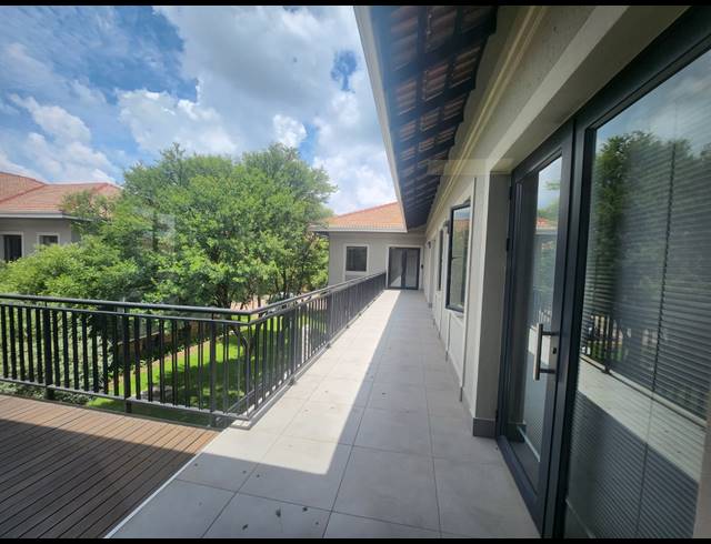 469M² OFFICE TO LET IN VORNA VALLEY